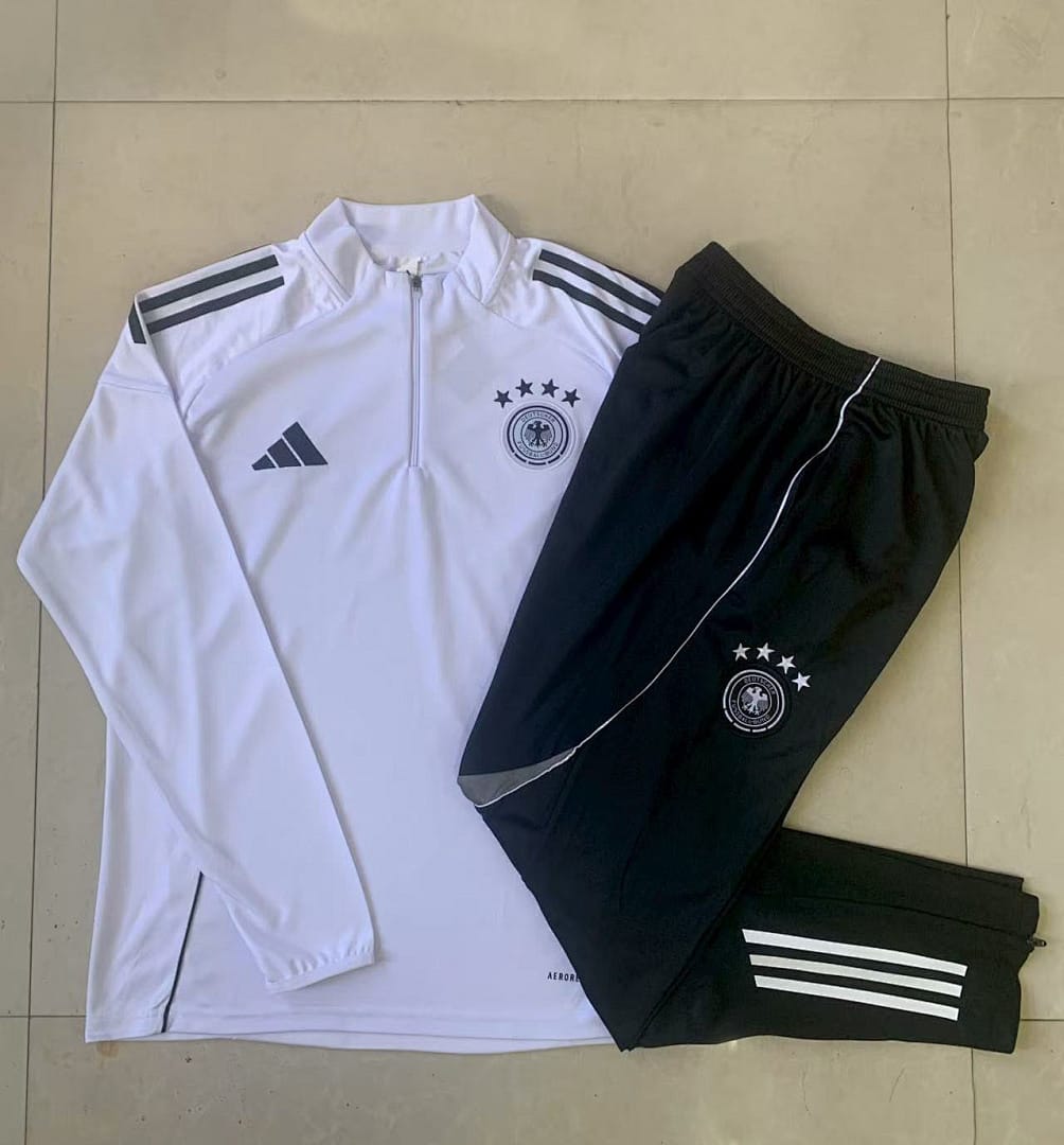 Alemania 25/26 Sudadera Niño · Blanco · Escudo 4 Estrellas