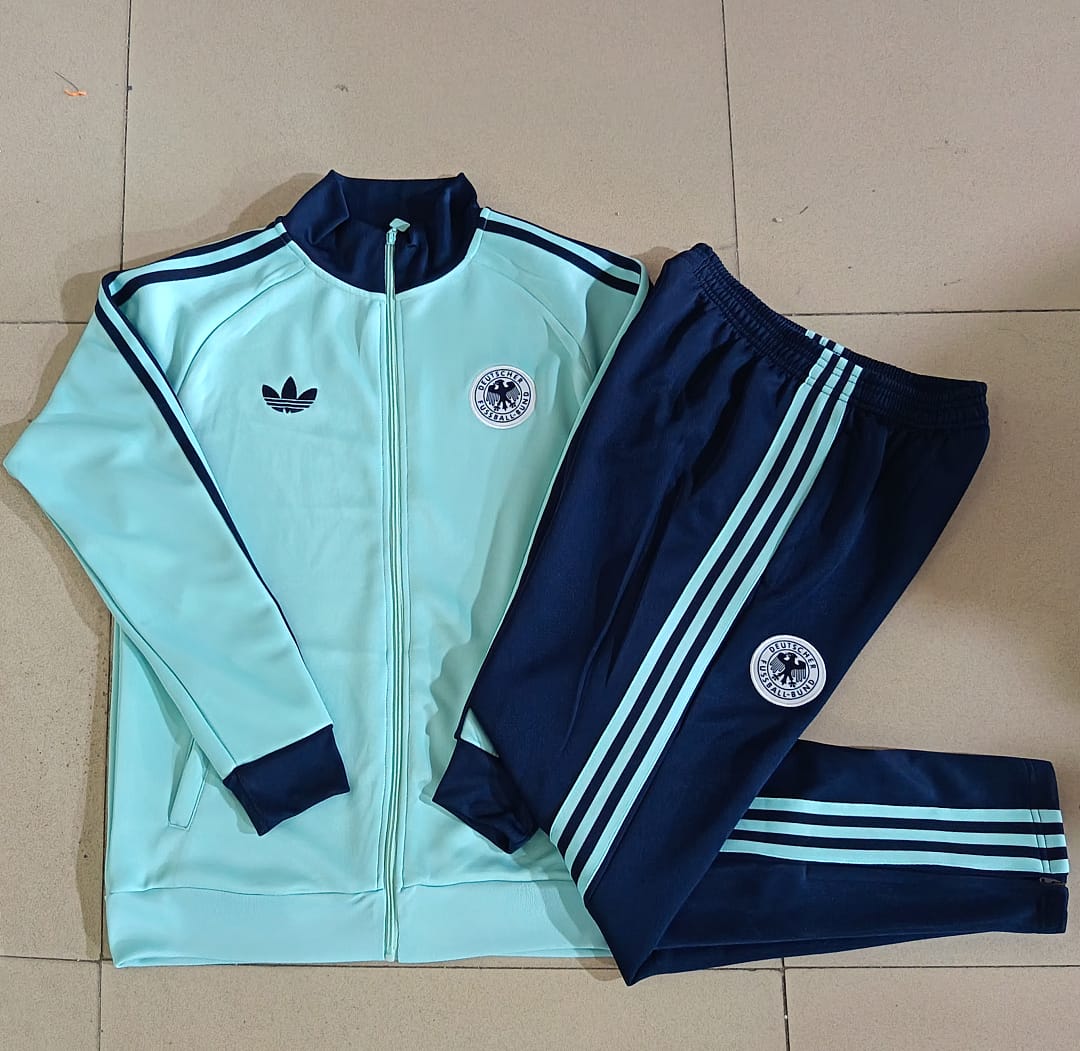 Alemania 26/27 Chaqueta Niño · Verde Claro