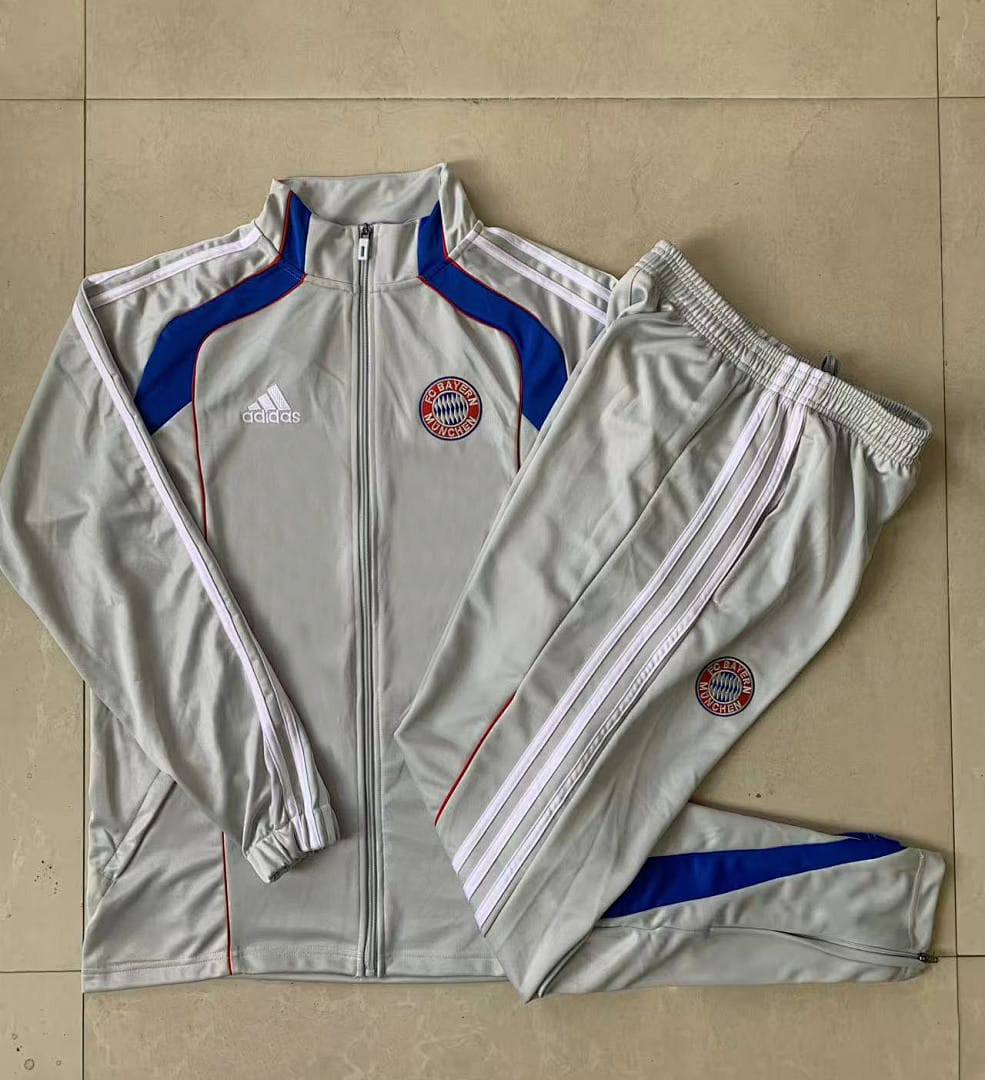 Bayern Múnich 25/26 Chaqueta Niño · Gris Claro · Retro · Ribetes Azul