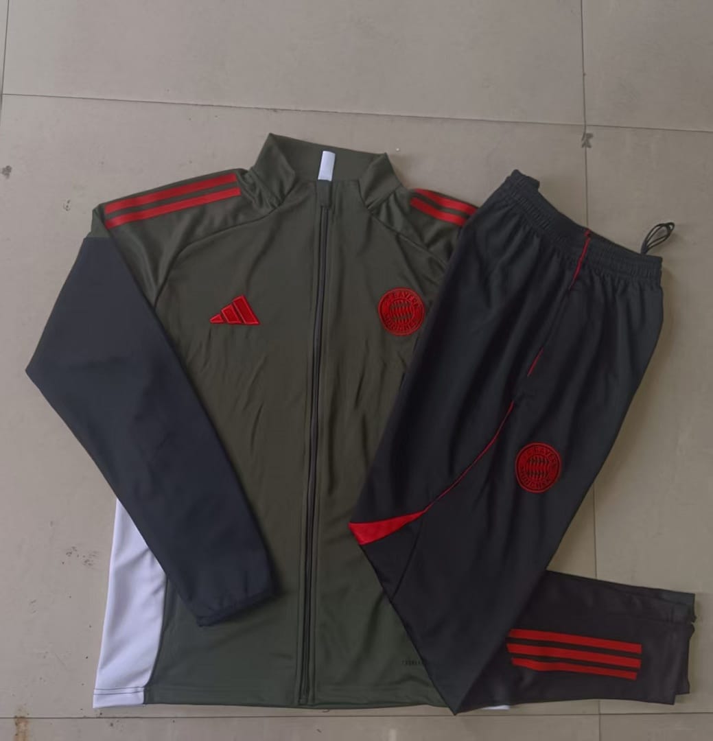 Bayern Múnich 25/26 Chaqueta Niño · Verde Oscuro
