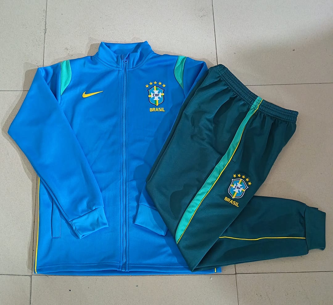 Brasil 26/27 Chaqueta Niño · Celeste