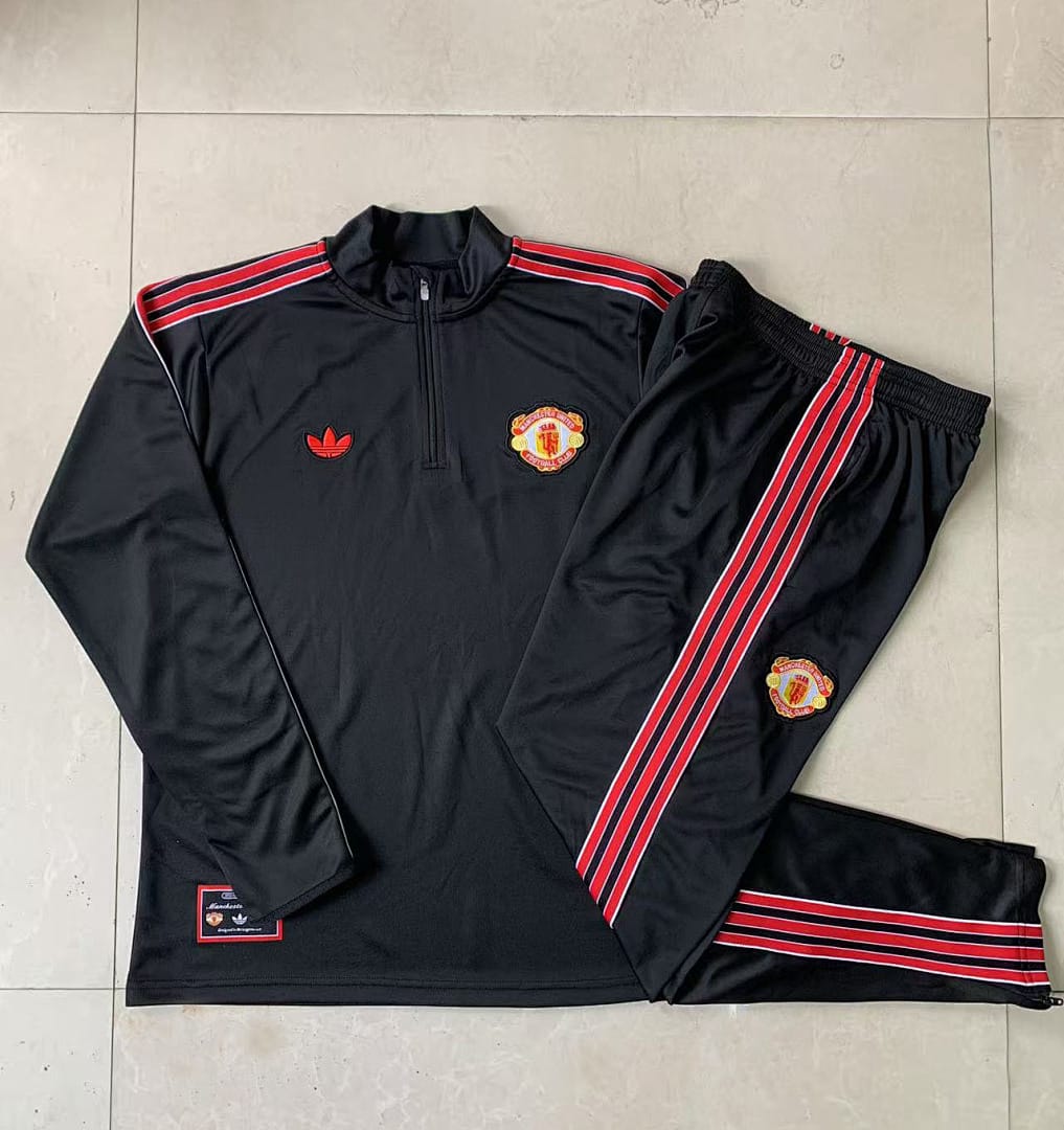 Manchester United 25/26 Sudadera Niño · Negro · Retro